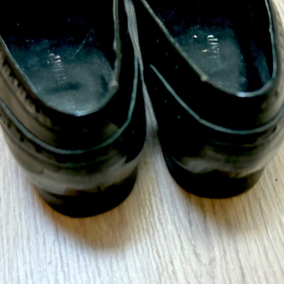 IVANKA TRUMP size 8 B black classic patent leather wing tip loafers - Picture 3 of 7